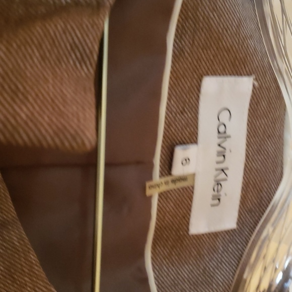 Suits - Picture 2 of 3